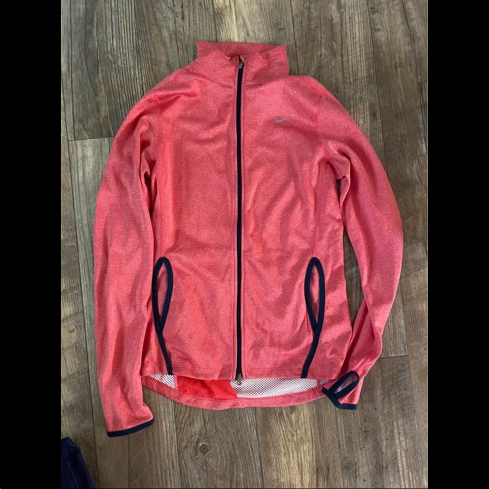 Nike dry fit worn twice